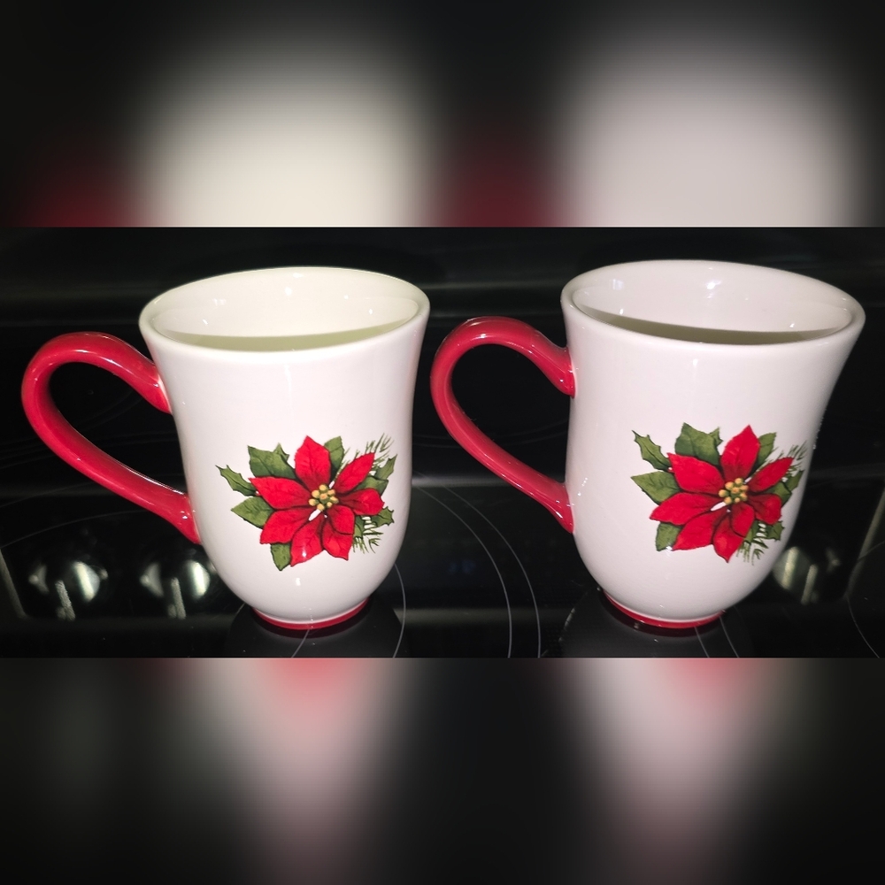 Better Homes 2009 Limited Edition Poinsettia Christmas Coffee Mugs Set of 2